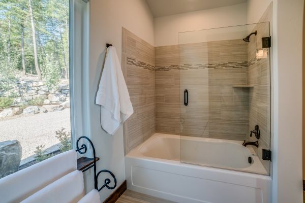Cost of Tub Conversion Service in Middleburg